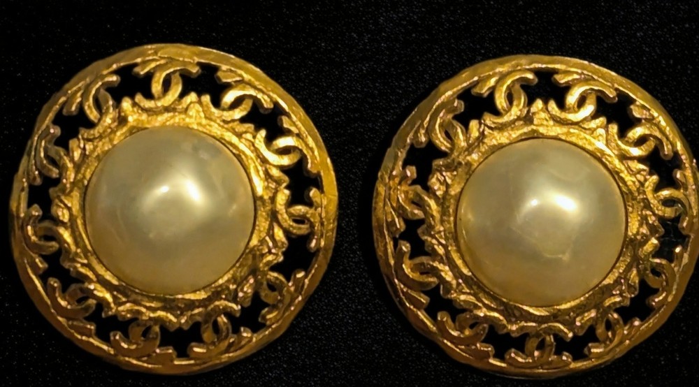 Vintage 1980s CHANEL Gold Plated Faux Pearl Clip On Fashion Earrings SIGNED