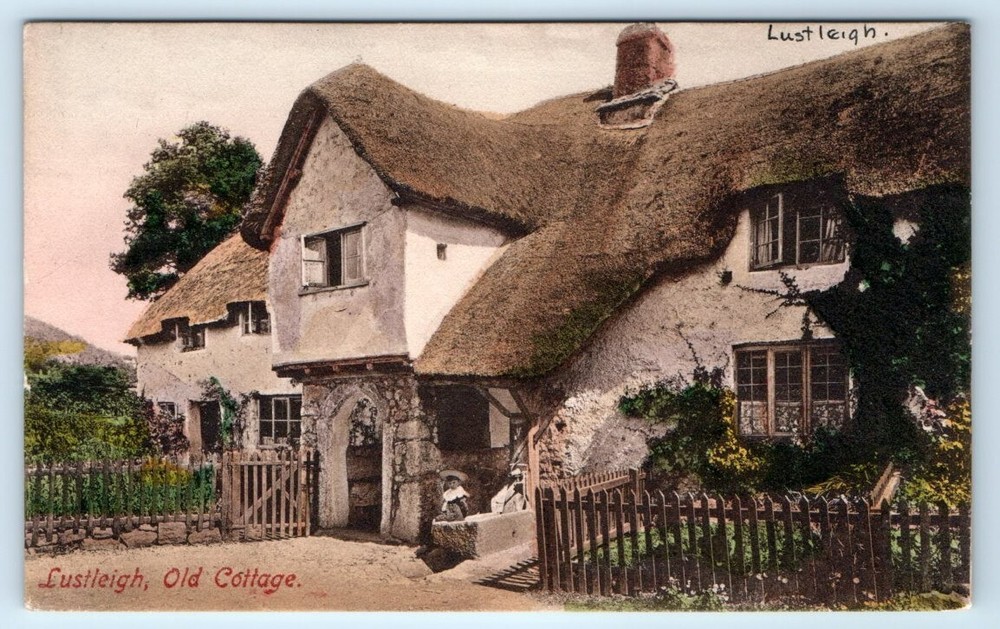 LUSTLEIGH Old Cottage Dartmoor Devon England UK Frith Postcard