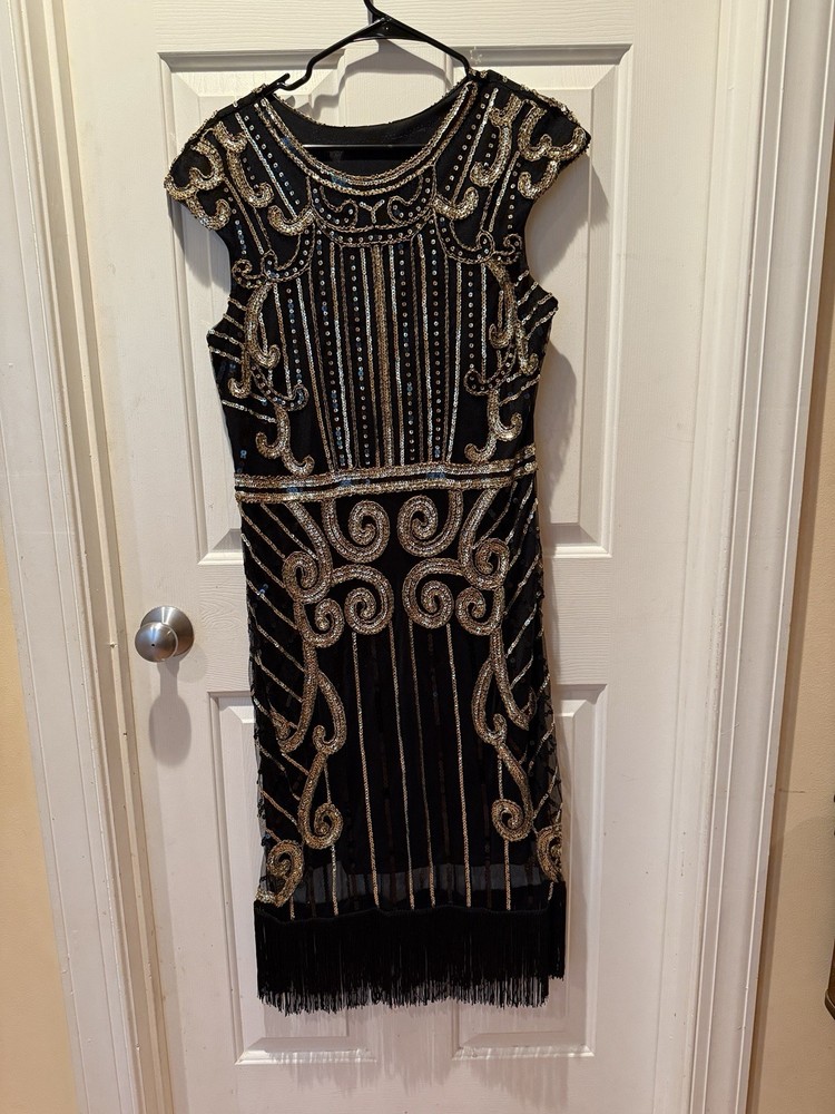 One Of A Kind Black And Gold 1920s Style Sequined Midi Dress With Fringed Hem