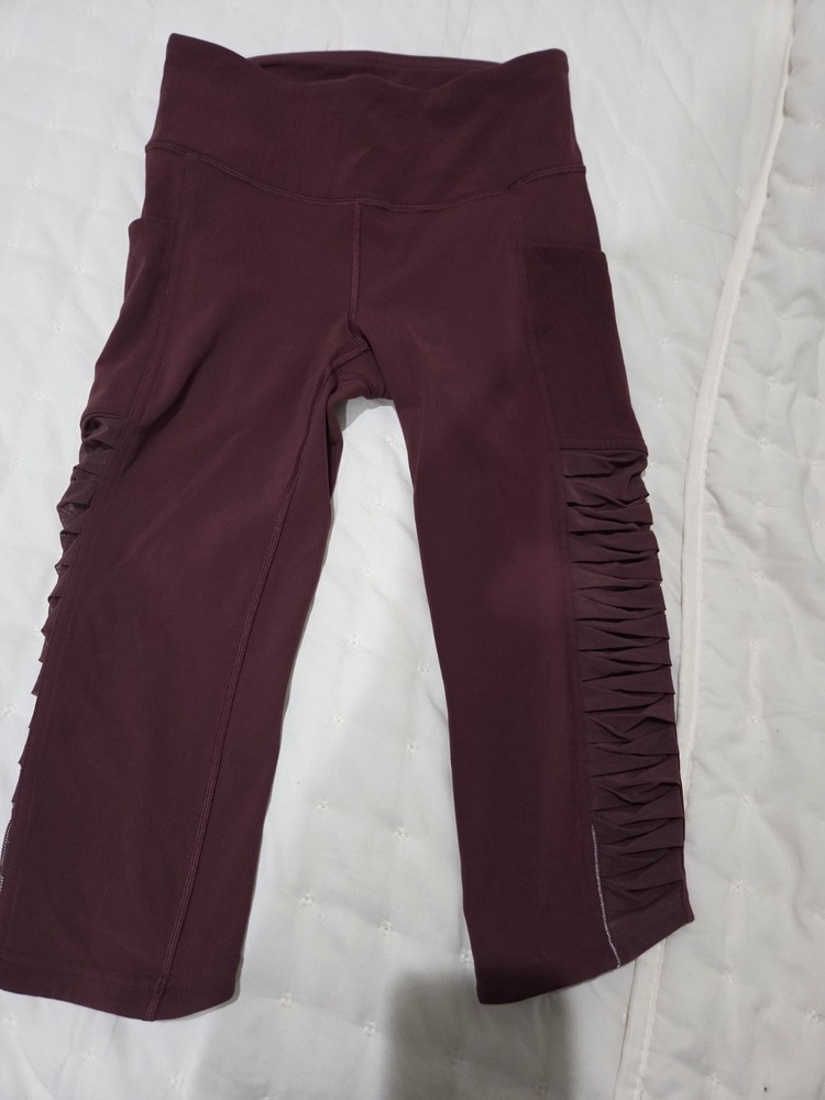 Lululemon Cropped Leggings Burgundy Ruched Pocket Women's Size 4