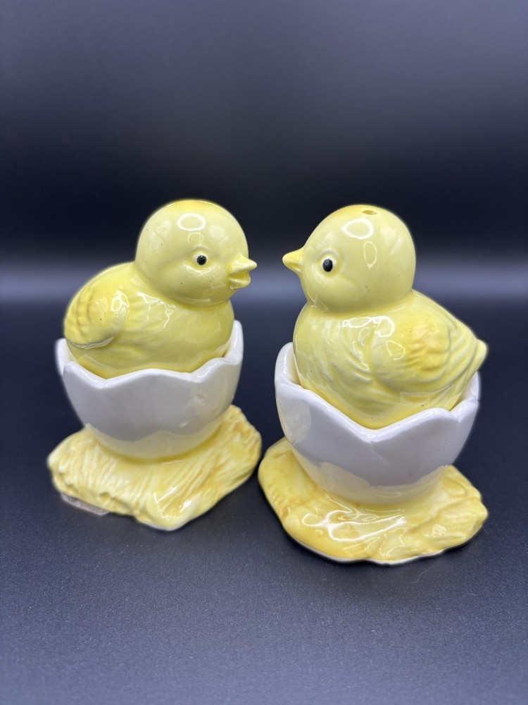 Vintage Ron Gordon Designs Chicks In Eggs Salt And Pepper Shakers Cottagecore