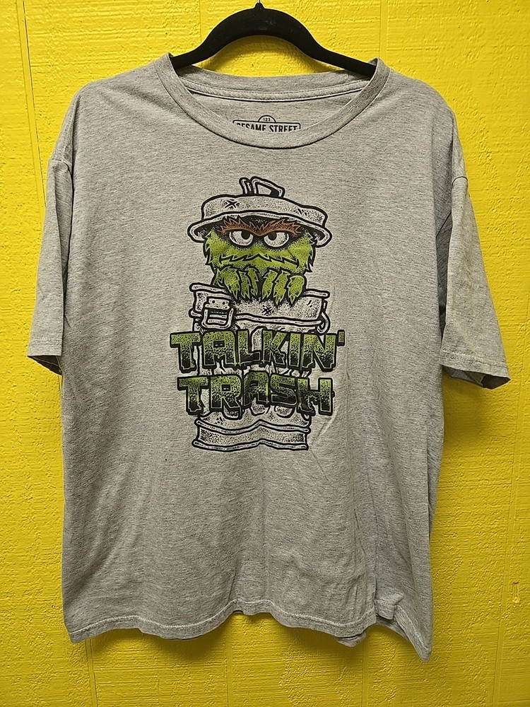 Sesame Street Oscar The Grouch Talking Trash Mens Gray T Shirt Xl Cotton/poly