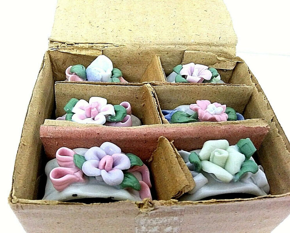 Ceramic Napkin Ring Holders White Green Pink Flower Design Set Of 6 Packaged NEW