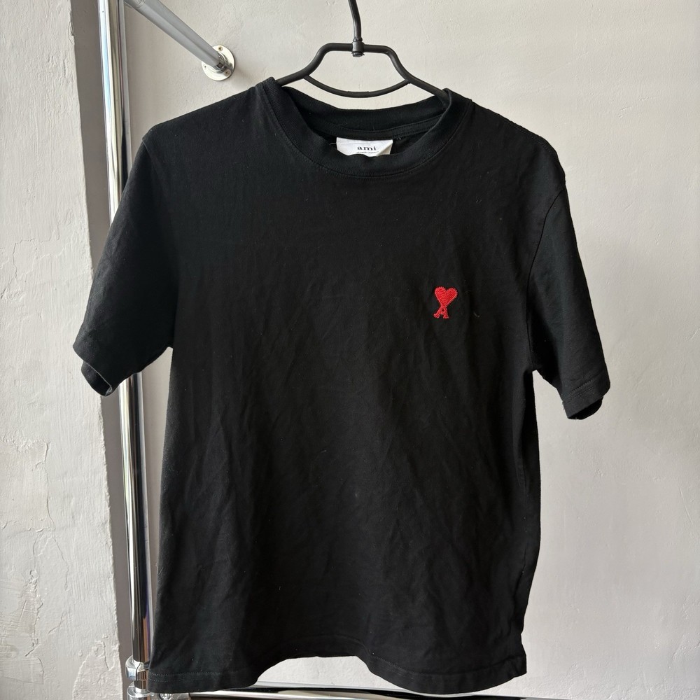 AMI Paris Embroidery Heart Logo T Shirt Men’s Tee Black Size M