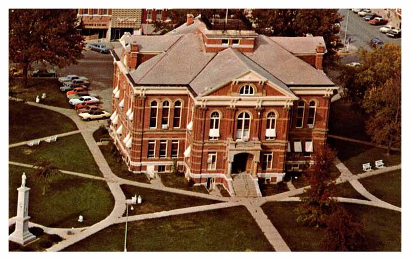 Postcard COURT HOUSE SCENE Clarinda Iowa IA m/09 AT3749