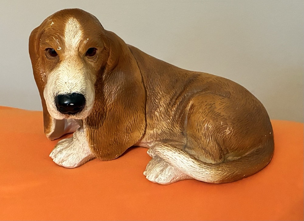 1983 HOMCO Basset Hound Dog Statue Resin Figure 12