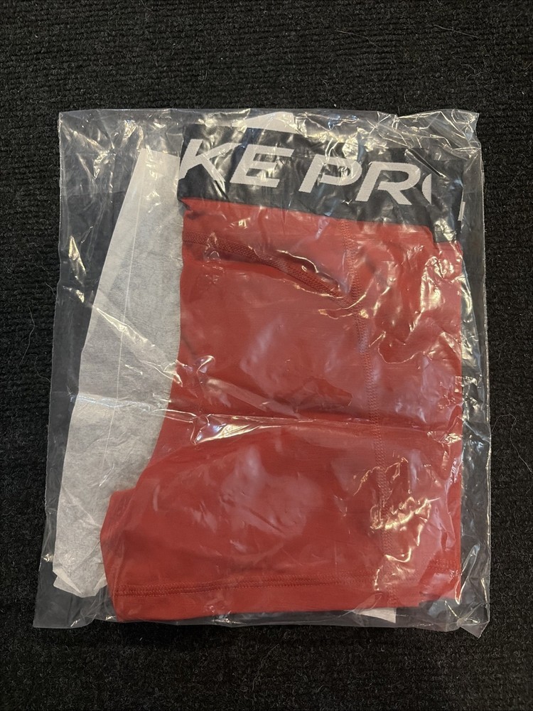 Women’s Nike Pro 3” Short Red New Small