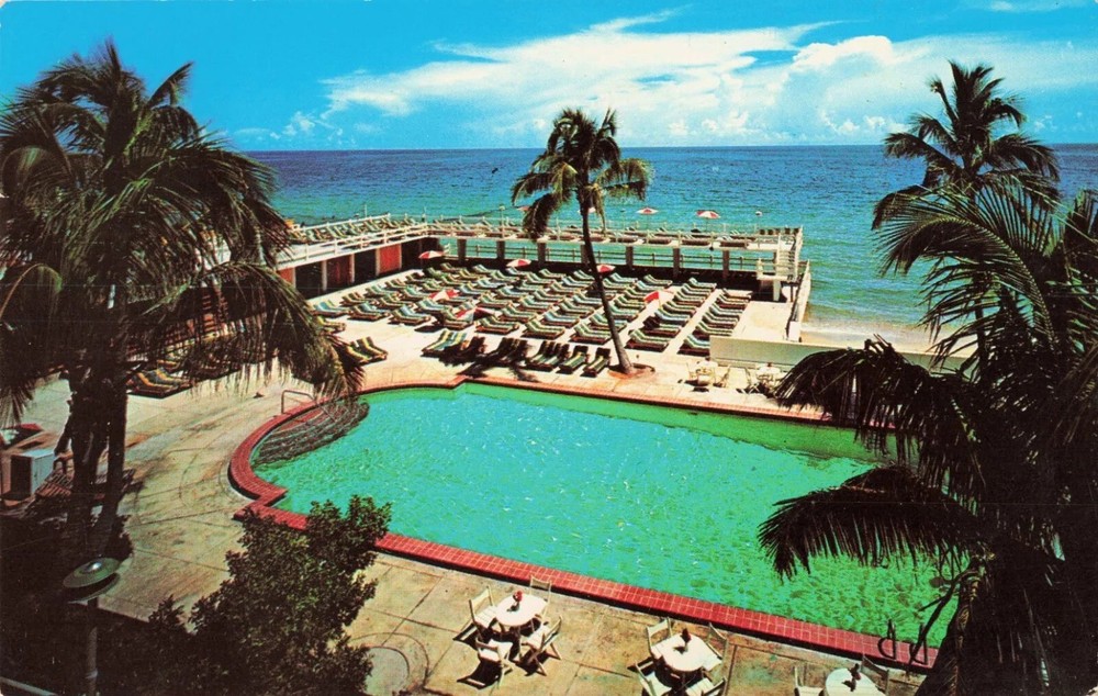 The Crown Hotel Swimming Pool - Miami Beach Florida FL - Postcard