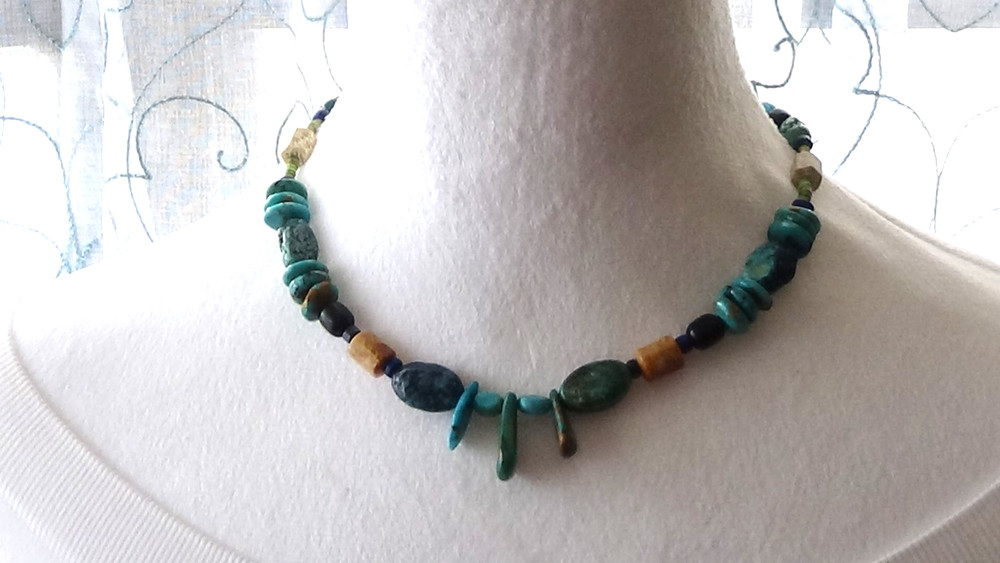 Vintage Southwest Turquoise, Lapis, Fossilized Coral, Beaded 925 Necklace 17