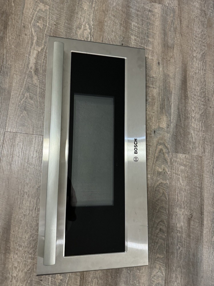 00774824 BOSCH MICROWAVE DOOR