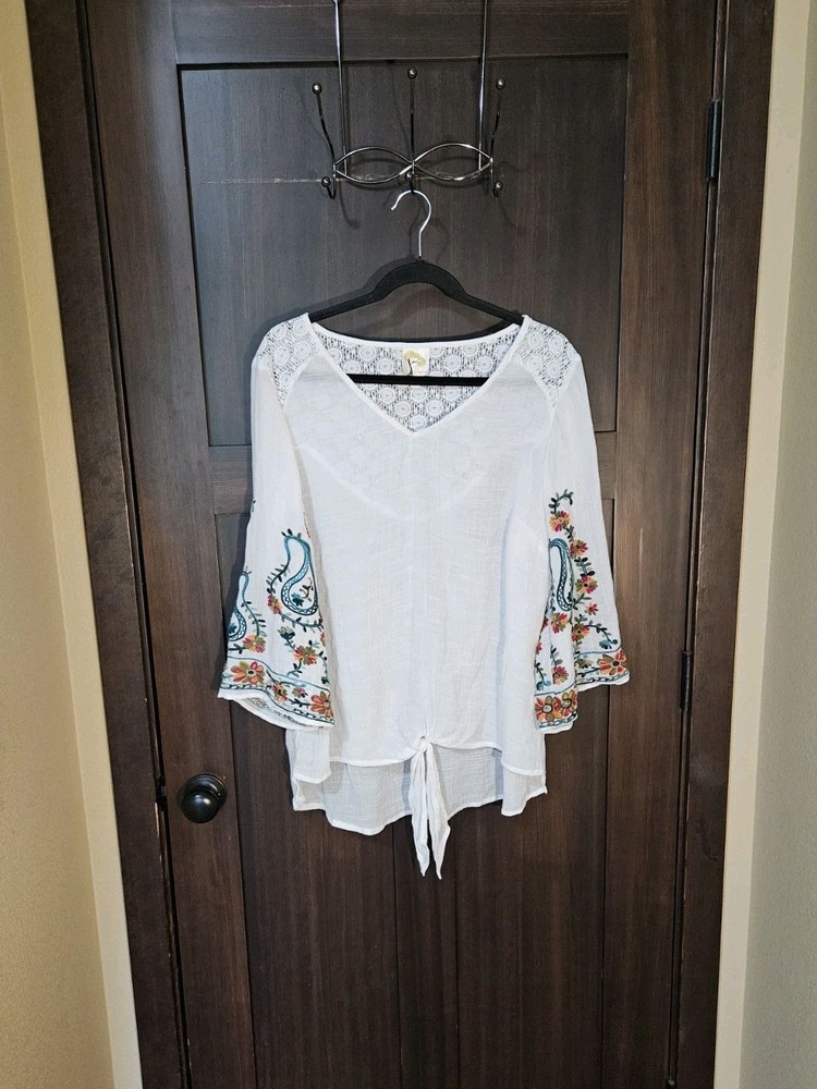 EUC Women's Plus Fig & Flower White Boho Embroidered Sleeve Blouse Top Size 2X