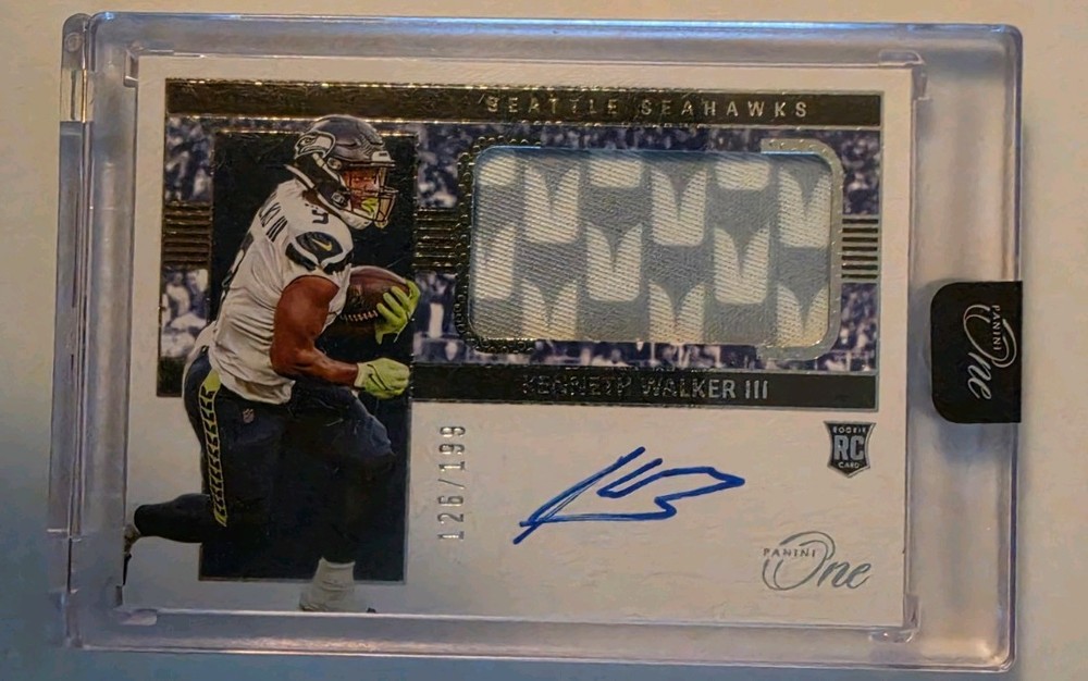 Panini 2022 One Kenneth Walker III RC Auto Patch RPA #14 Seahawks /199