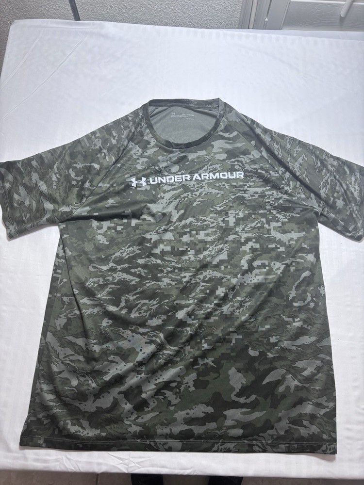 Under Armour HeatGear T Shirt Mens 2XL Green Camo Short Sleeve Raglan
