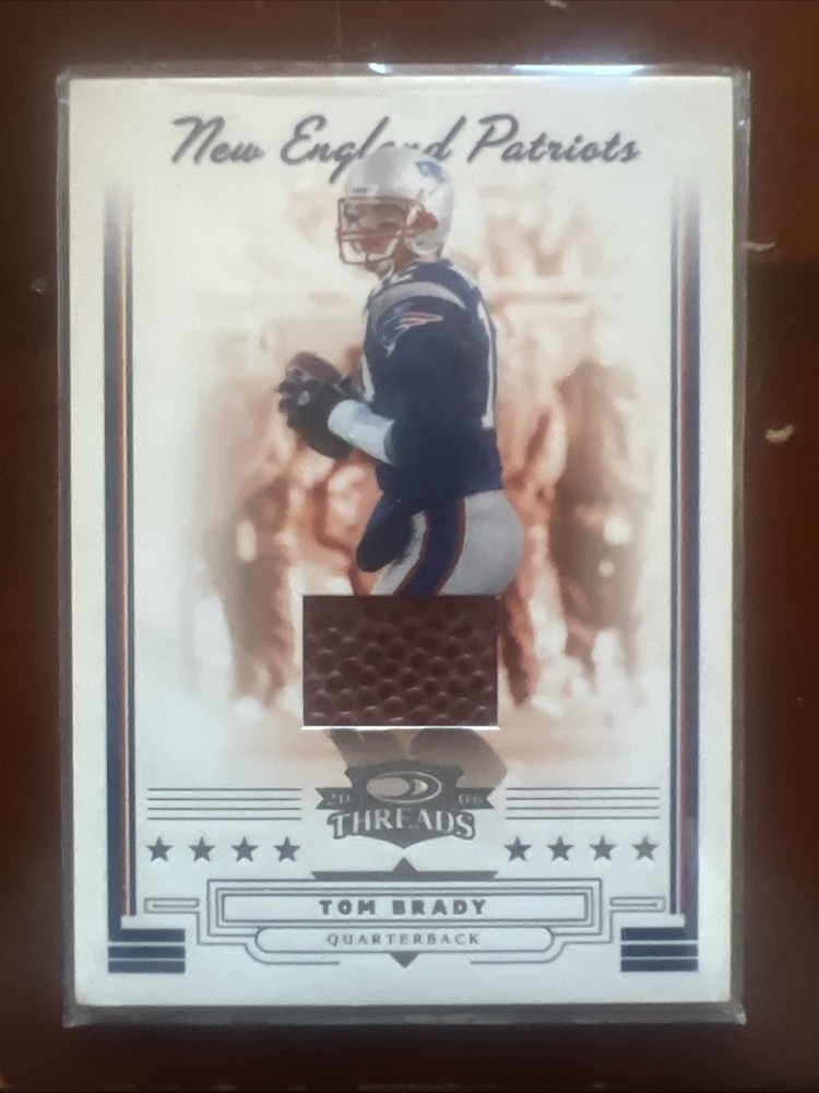 2006 Donruss Threads - Tom Brady #63 Footballs /250 (MEM)