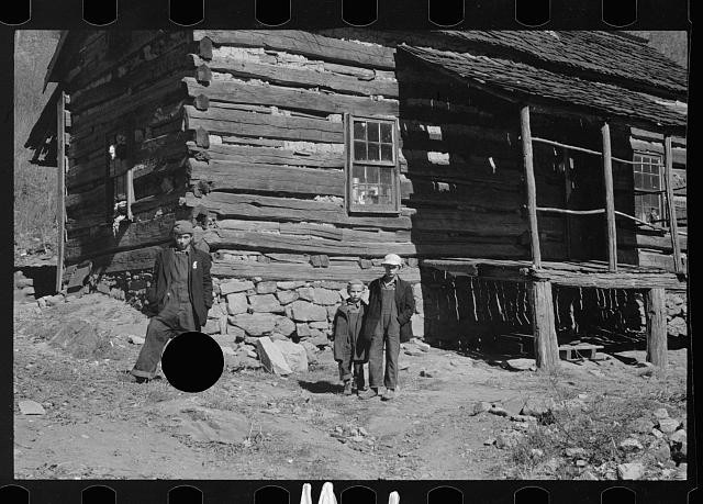 Photo:Shenandoah National Park Virginia Dicee Corbin Family Log Cabin 1935