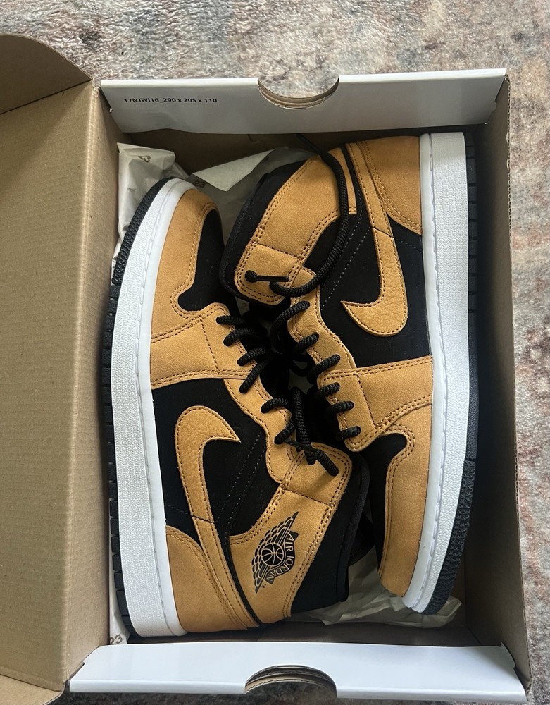 Jordan 1 Mid Desert Ochre