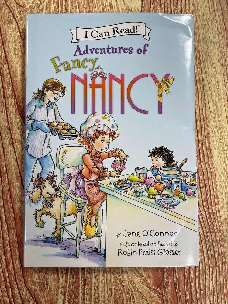 Fancy Nancy book bundle - 6 books! (Hardcover) - LIKE NEW
