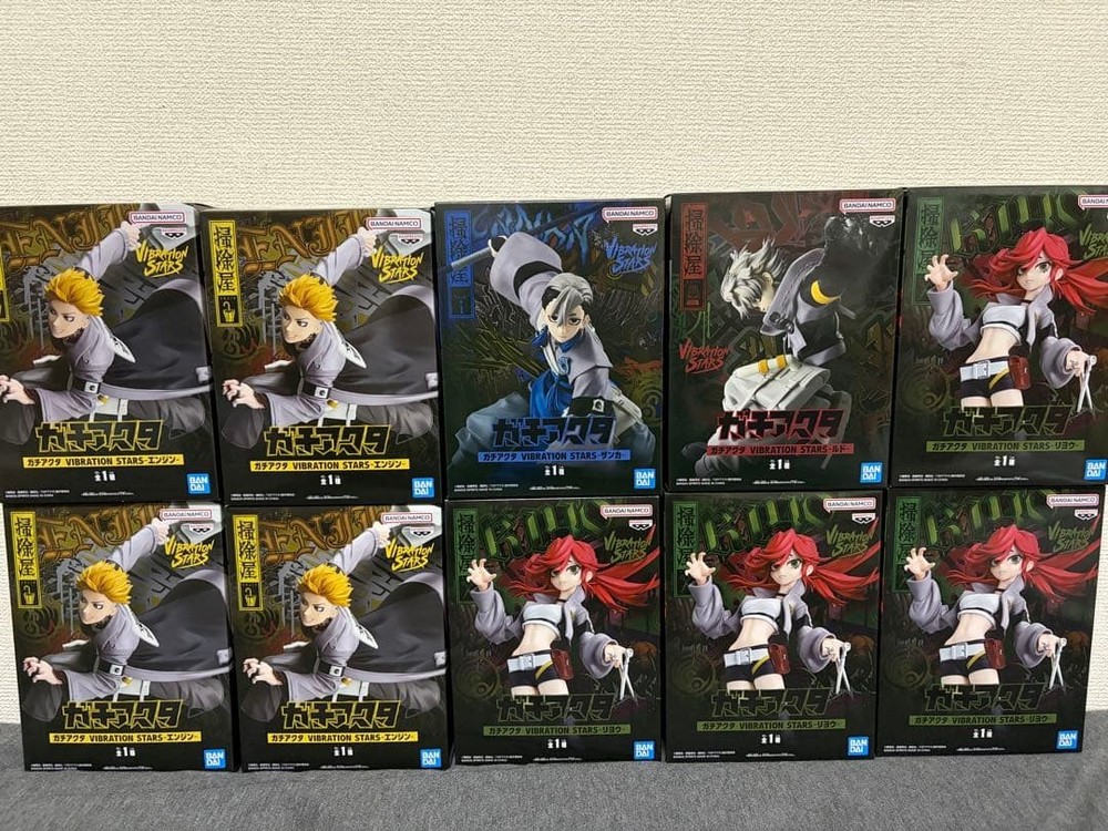10 Gachiakuta Figures #f3d8f0