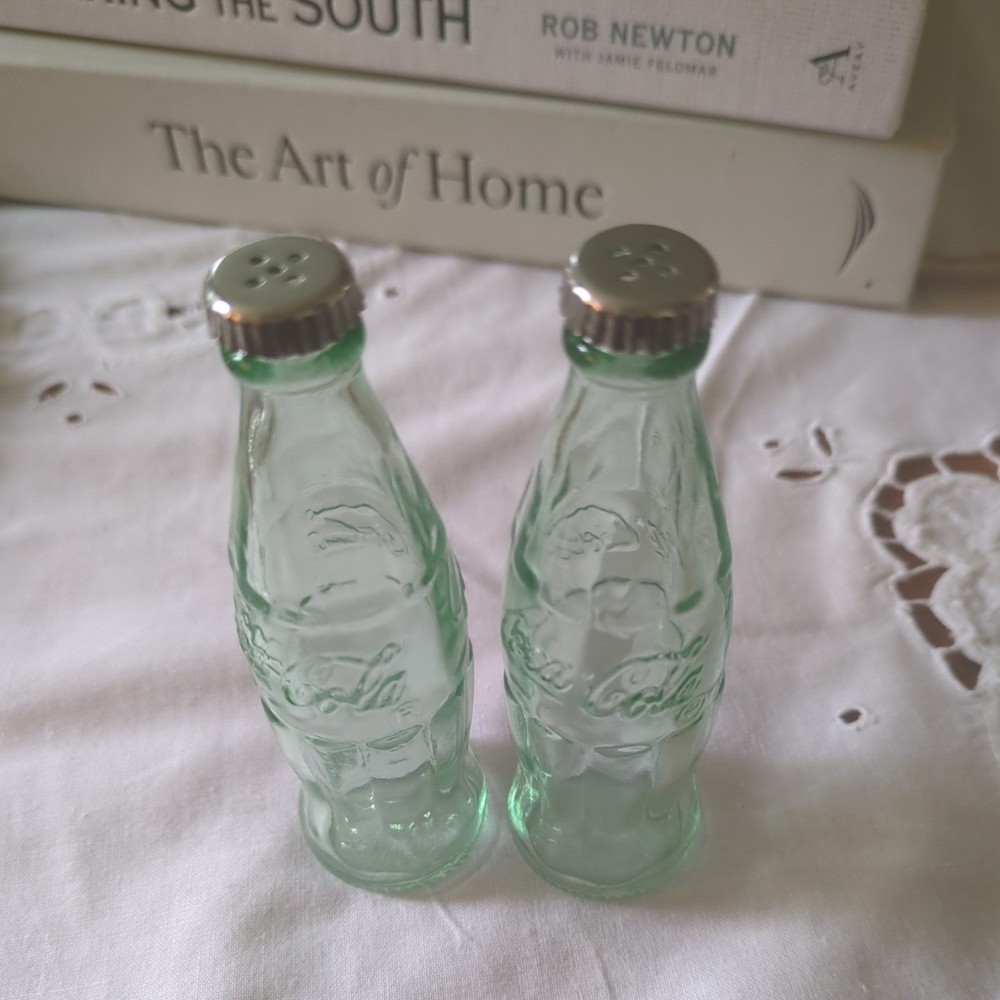 Vintage Coca Cola Bottle Salt and Pepper Shakers in Excellent Condition with Fast Shipping