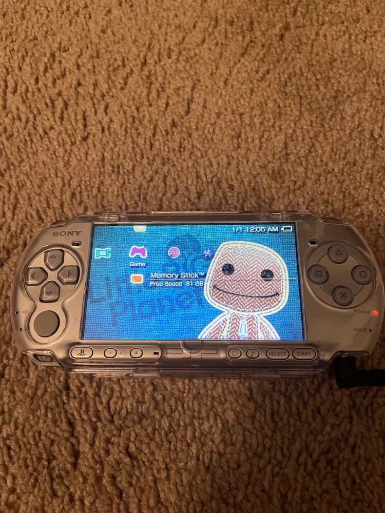 Sony PSP-3000 Portable Mystic Silver Handheld System