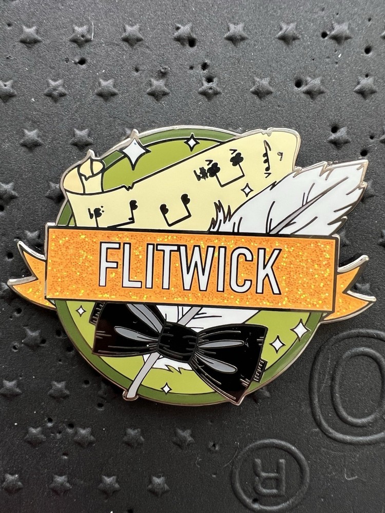 FANTASY PIN - Harry Potter Magical Medallions - Professor Flitwick - Animagus Co