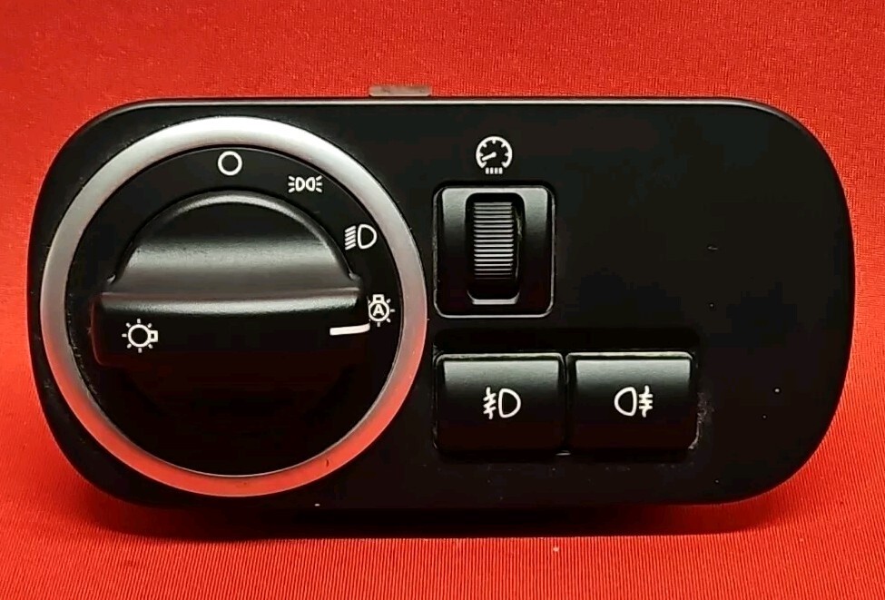 Upgrade Your 2010-2016 Range Rover with Auto Headlamps & Fog Lights Switch LR010876