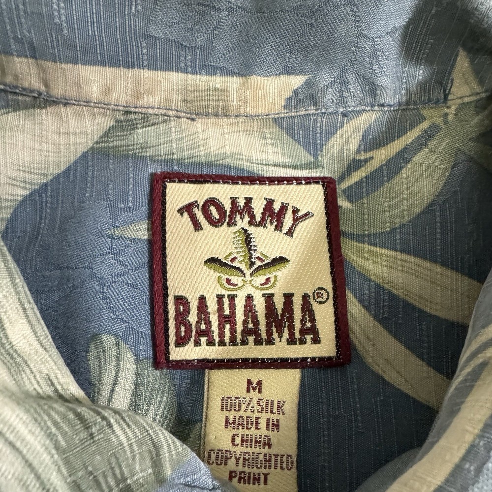 Tommy Bahama Shirt Mens Medium Blue Silk Hawaiian Island Floral Flaws. See Pics