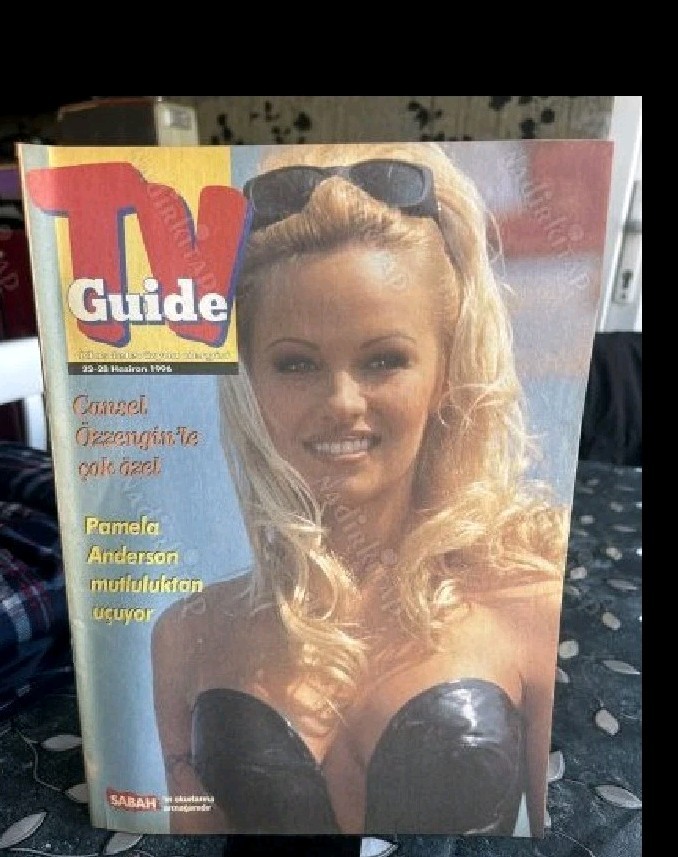 Pamela Anderson 1996  Magazine Very Rare