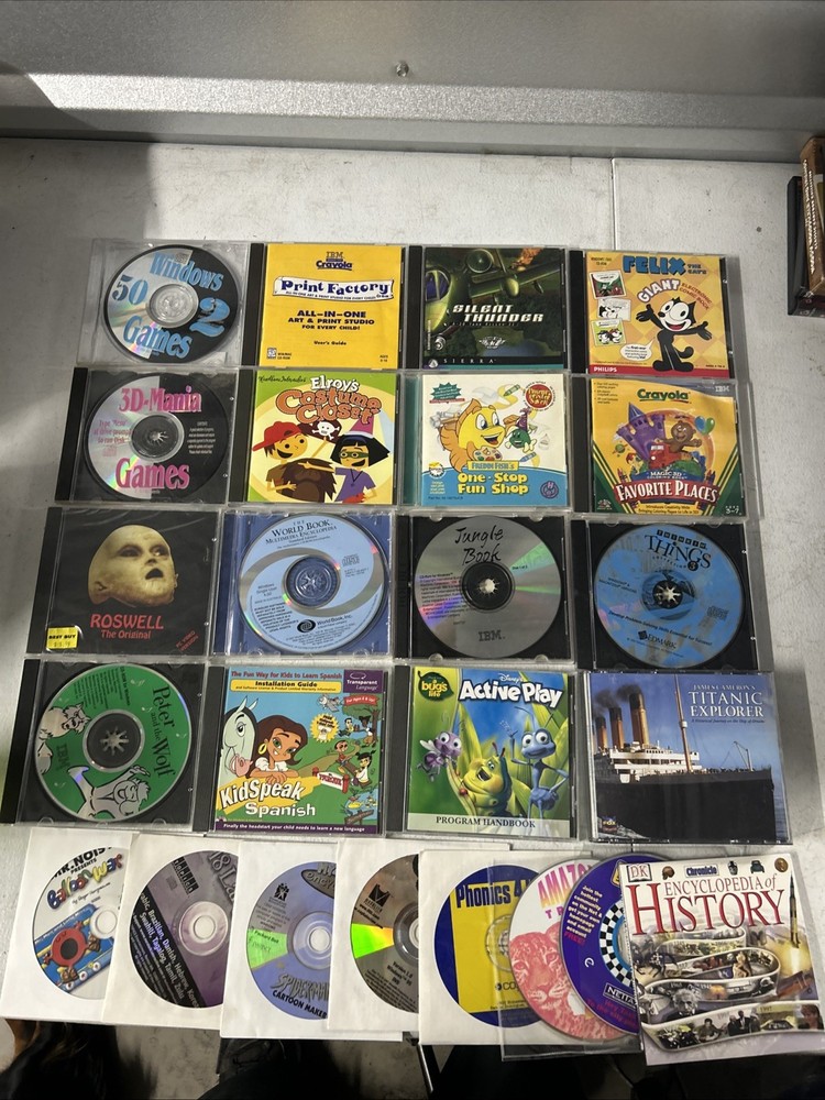 Lot of 24 PC CD-ROM Games / Software Disney Crayola Freddi Fish