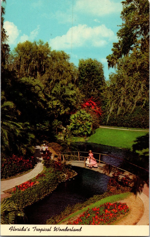 Postcard FL Tropical Cypress Gardens Southern Belles Lake Eloise, Florida