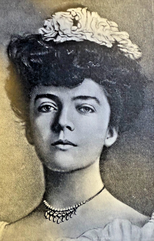 1905 Alice Roosevelt Daughter of President Theodore Roosevelt illustrated