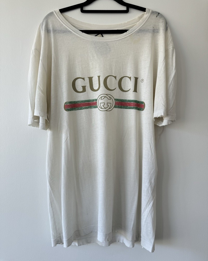 Vintage Thrashed Gucci Logo Tee in White Size Large