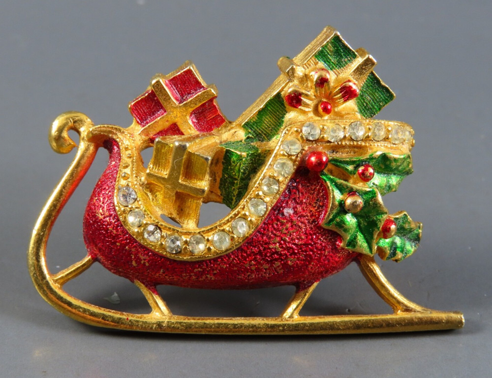 Vintage ST LABRE CHRISTMAS BROOCH PIN Gold Tone Enamel SANTA'S SLEIGH Red Green