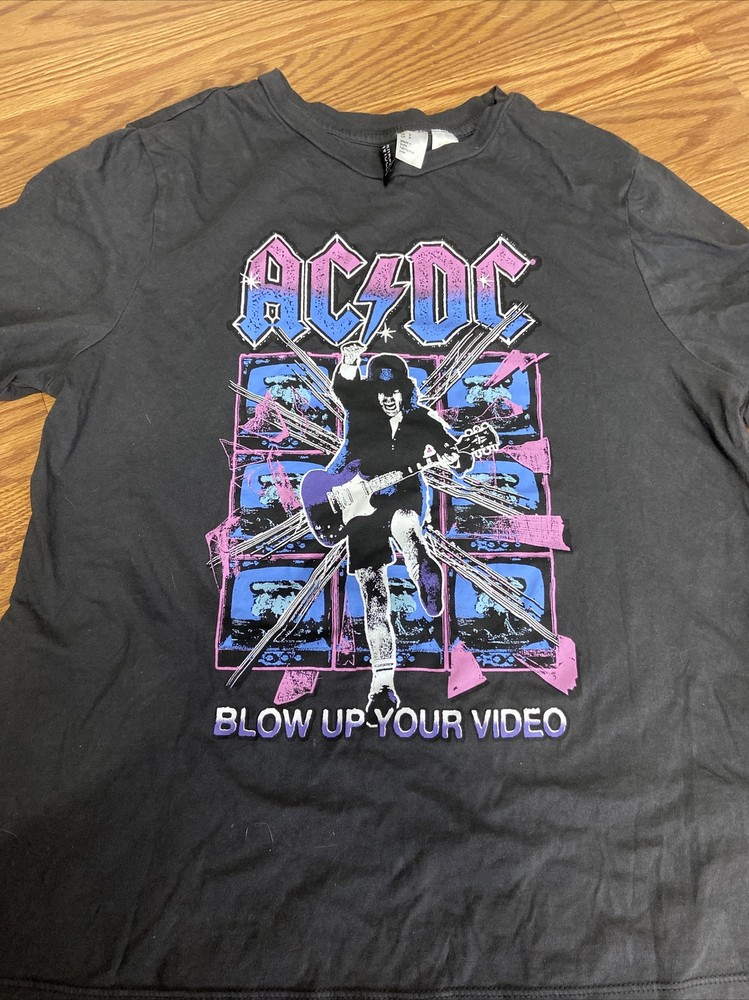 H&M Women’s AC/DC T-shirt Small