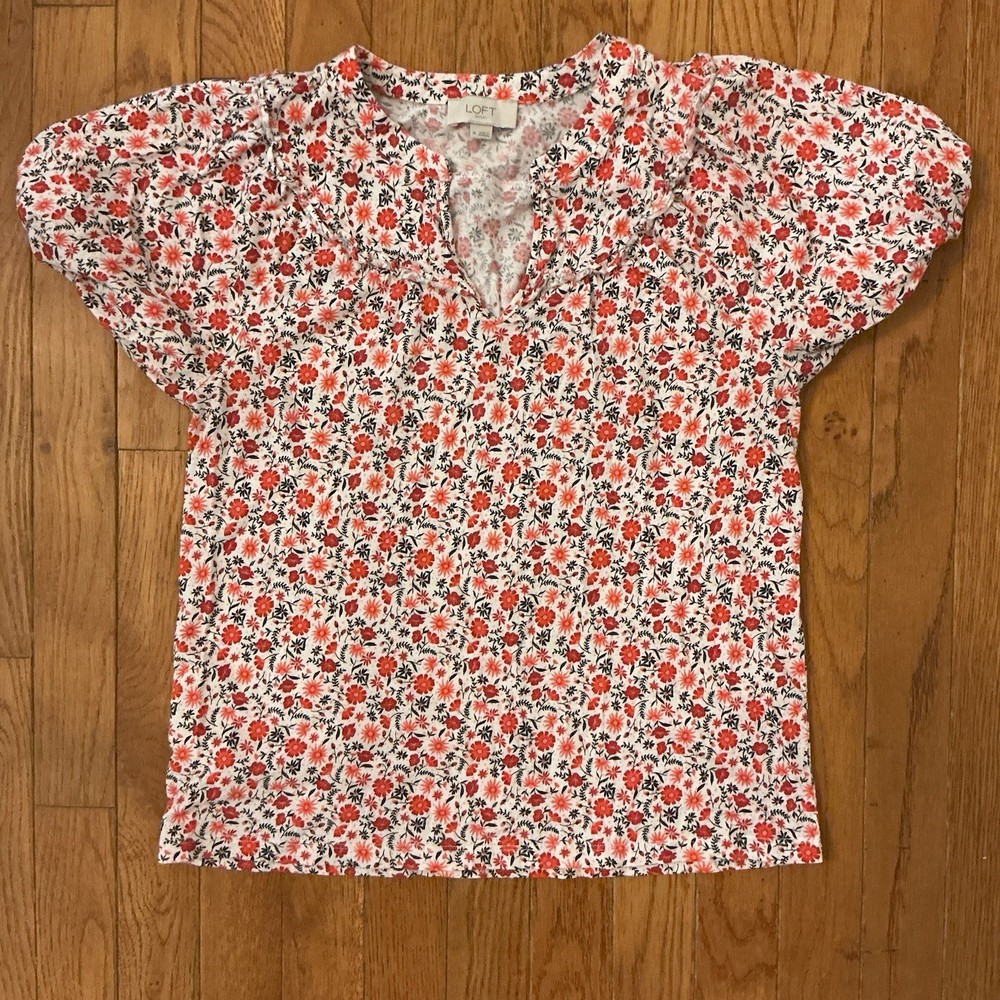 Loft Outlet Floral Tee Shirt Medium