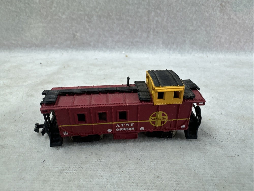 Bachmann N Scale Santa Fe Caboose For Freight Train Set Layout