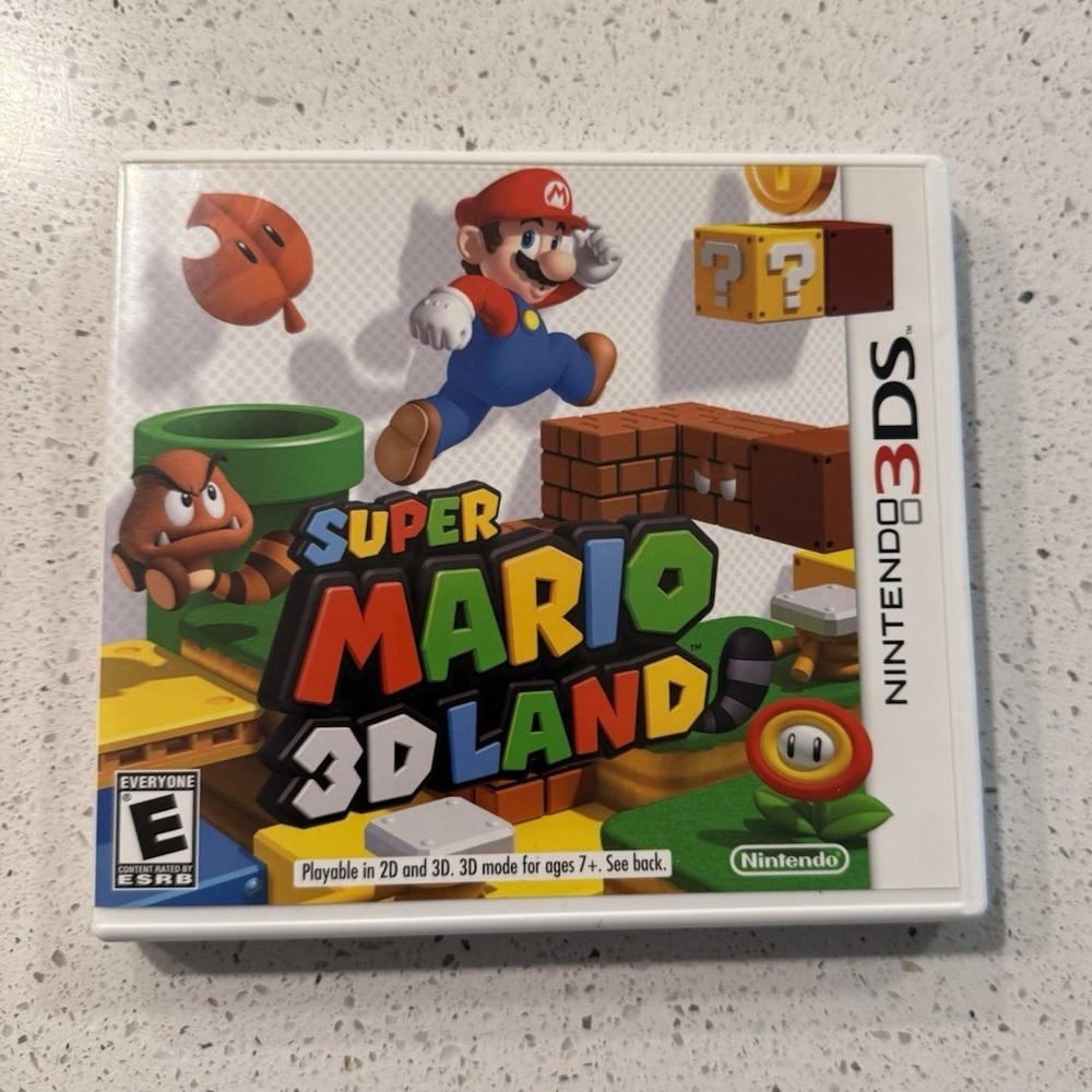 Nintendo Super Mario 3D Land (3DS) w/ Case, 3D Compatible, E, NTSC-U/C, 2011