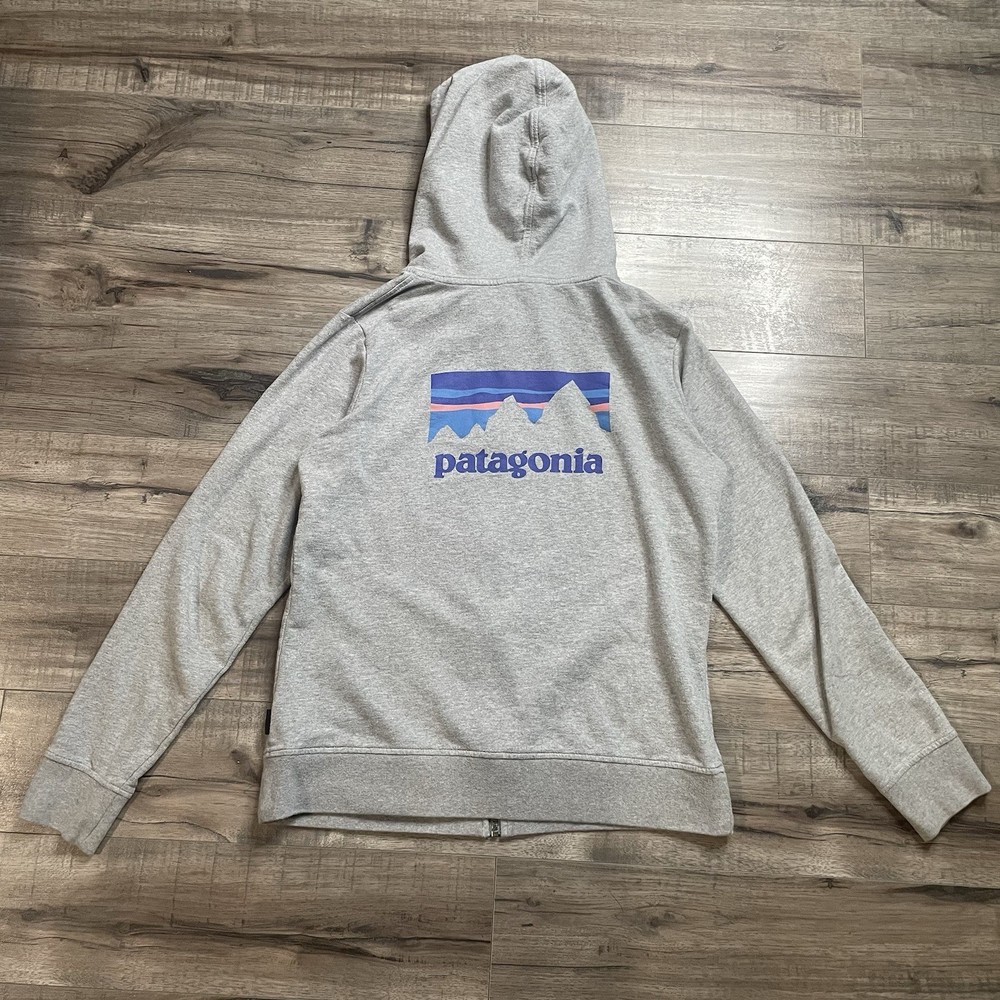 Patagonia Organic Cotton Gray Zip Up Hoodie Sweater Size M