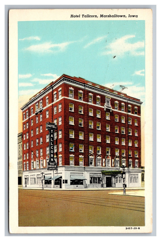 Marshalltown Iowa IA Hotel Tallcorn Bird's-Eye View Posted 1951 Linen Postcard