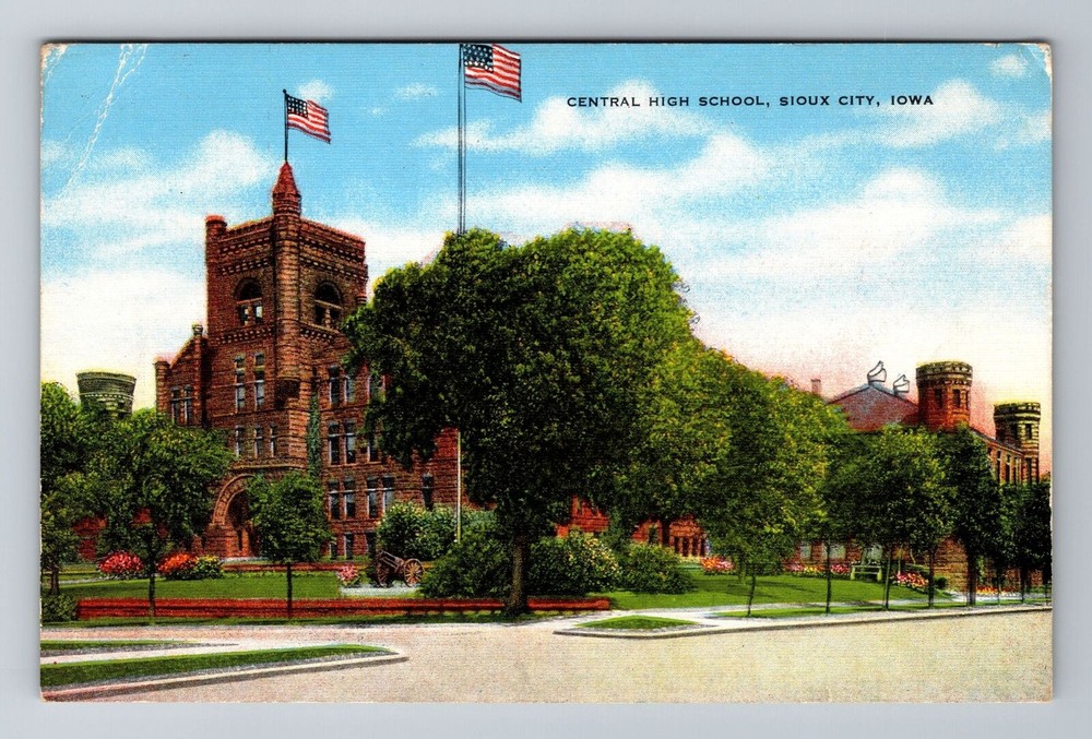 Sioux City IA-Iowa, Central High School, Antique, Vintage Souvenir Postcard