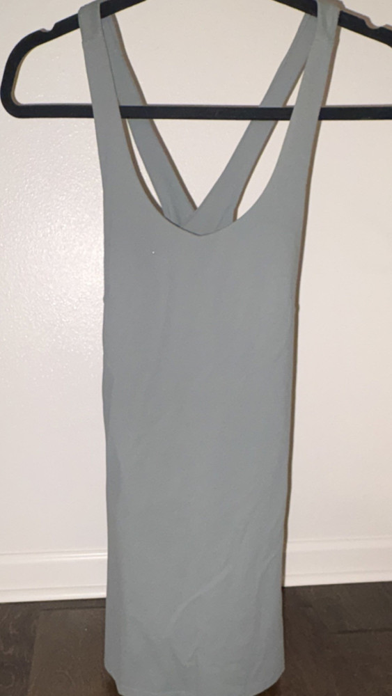 Avia Women's Racerback Tank Top Light Gray Size S Stretch Scoop Neck Athletic