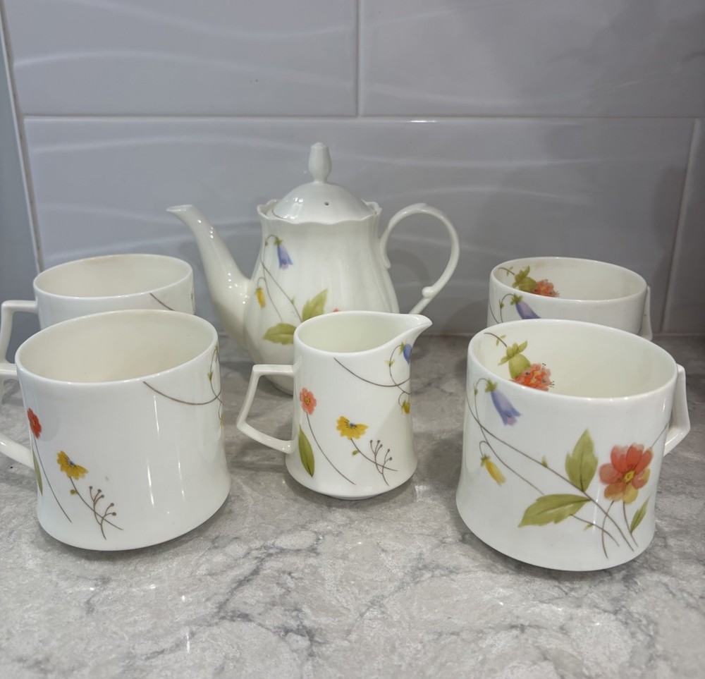 Vintage Mikasa Just Flowers Bone China Teapot Four Mugs And Creamer