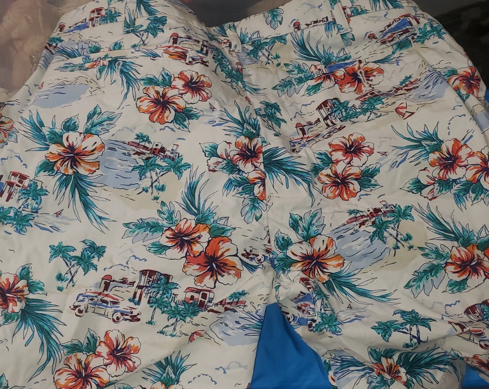 Tommy Hilfiger Mens Floral Print Khaki Chino Shorts Island Style Size 38