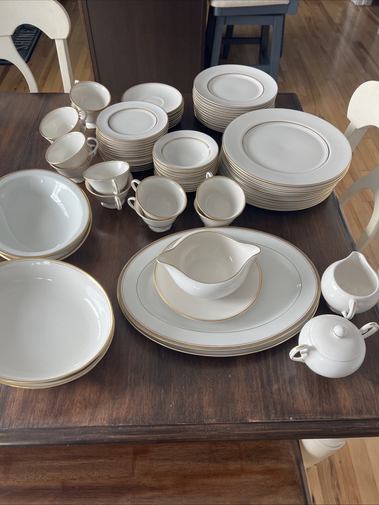 Flintridge china of California - Complete set of 12 with Serving set also