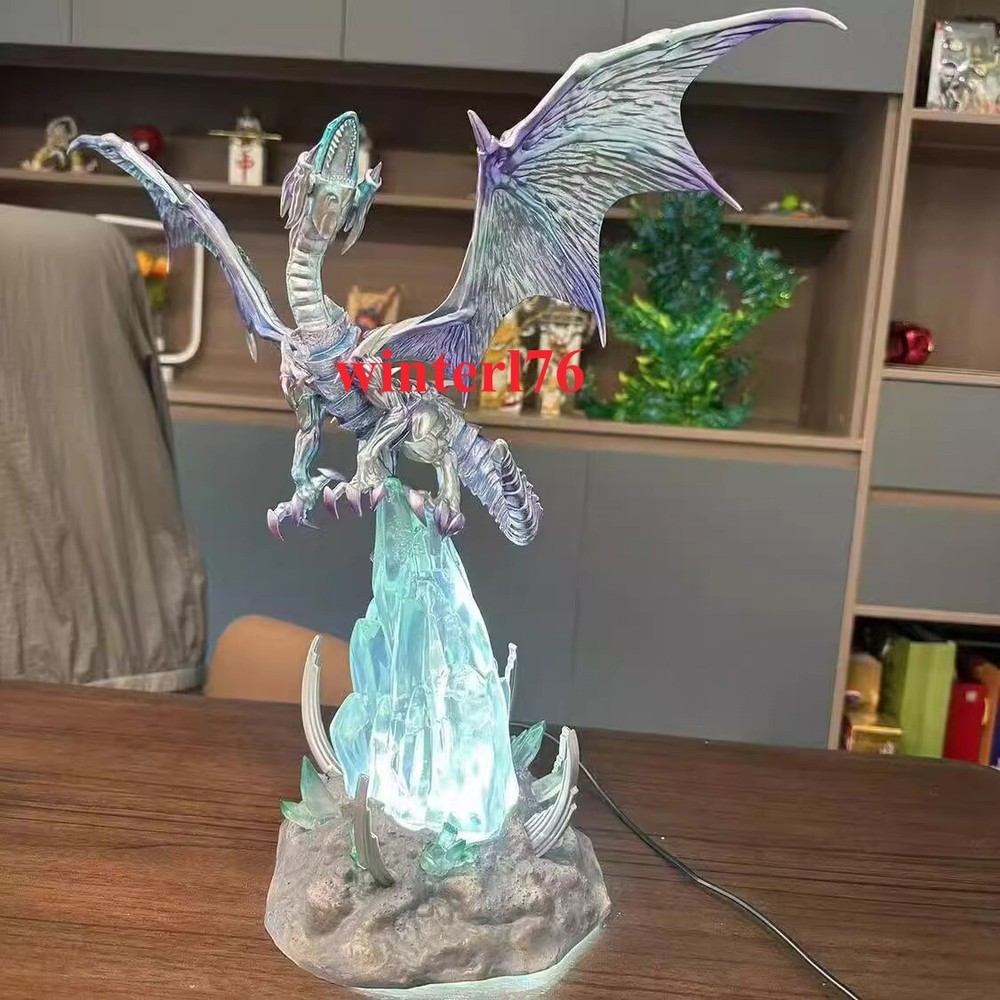 Yu-gi-oh! Duel Monsters Blue Eyes White Dragon Luminescence Craft Figure Model