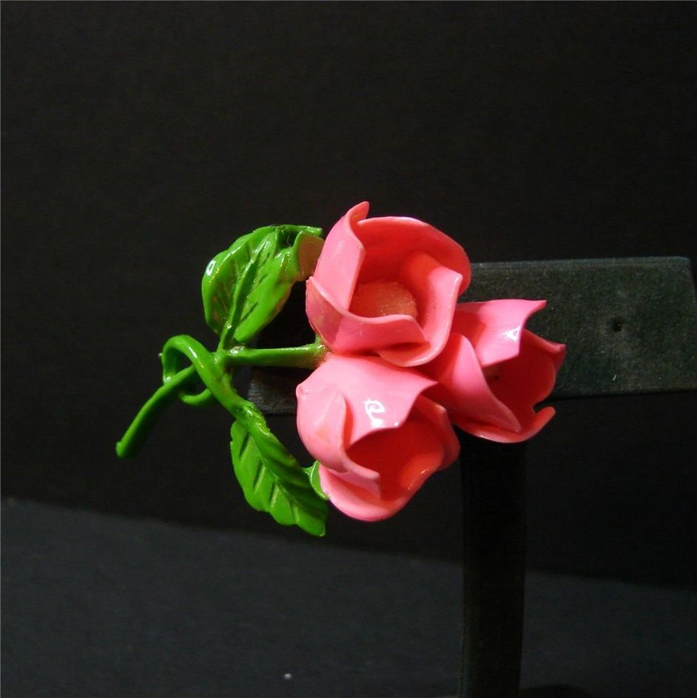 Vintage Retro Pink Enamel Curved Metal Flower Bouquet Pin Brooch