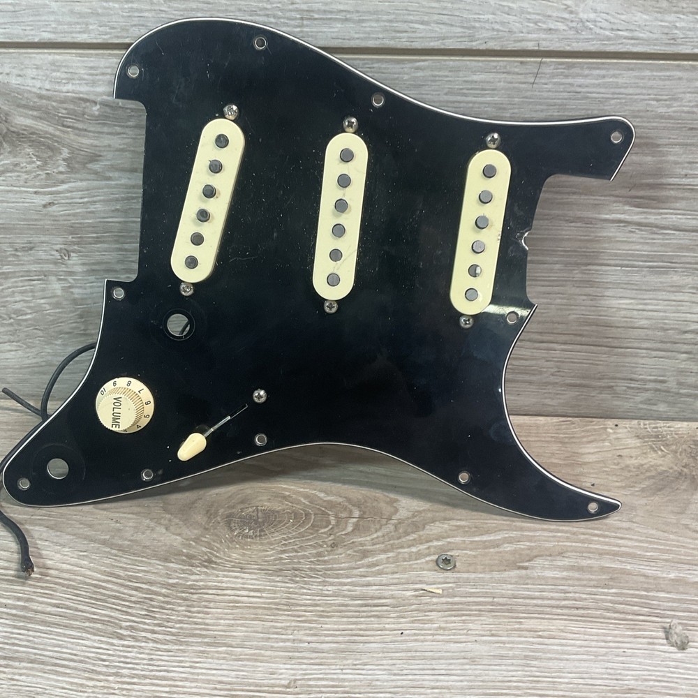 Fender Custom Fat '50s SSS Pre-wired Stratocaster Pickguard -