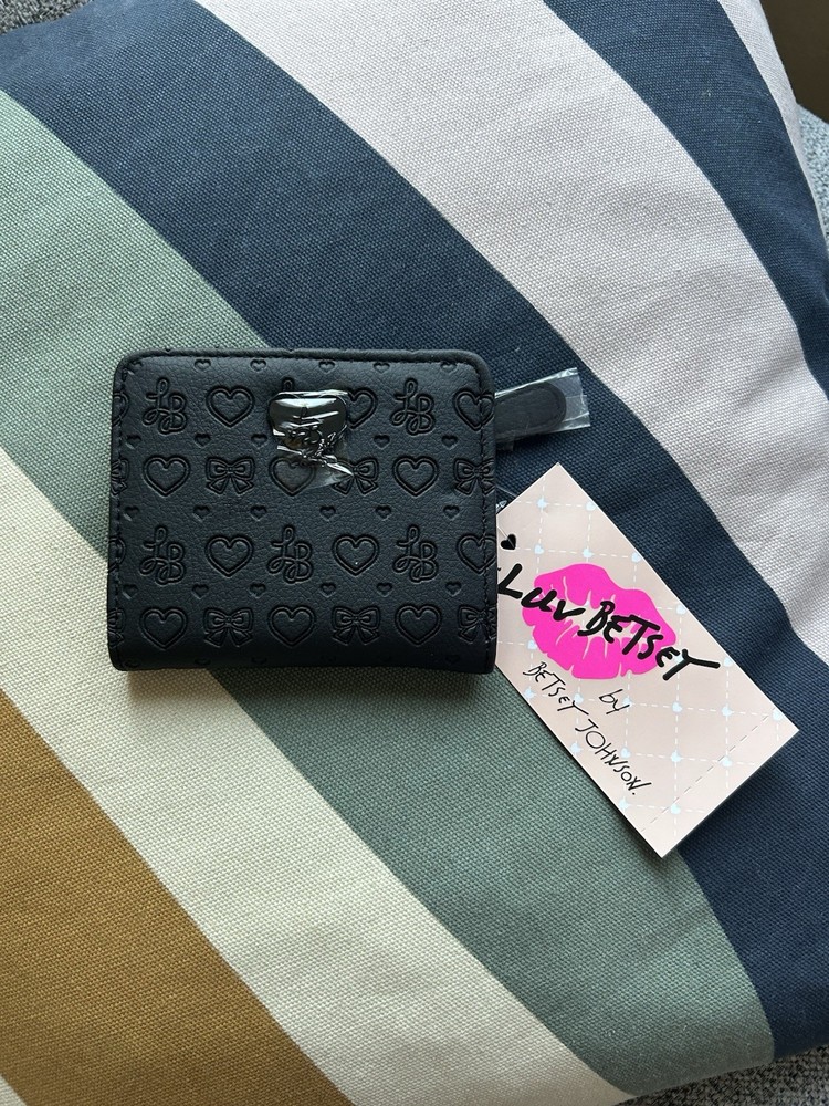 New! Betsey Johnson Snap Flap French Wallet LB Hearts Bows Black 🎀🖤