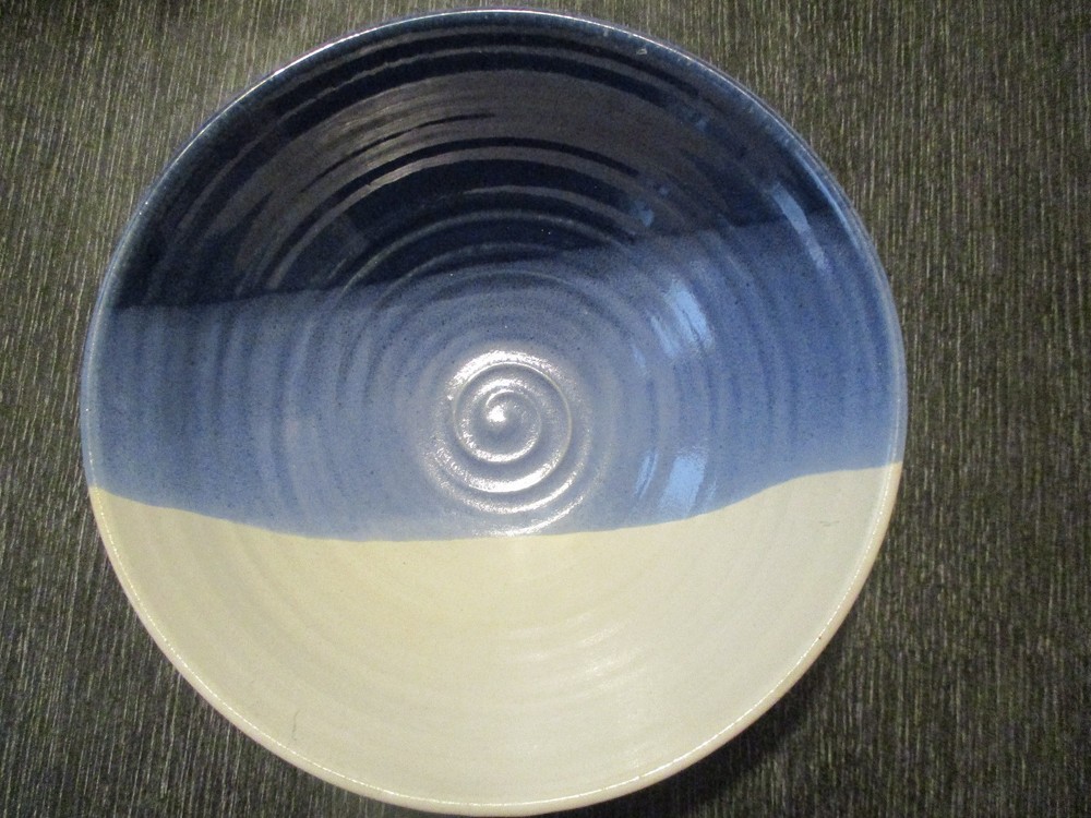 Vintage Artisan Hand Thrown Made Studio Art Pottery 2 Tone Blue &Tan Bowl Signed