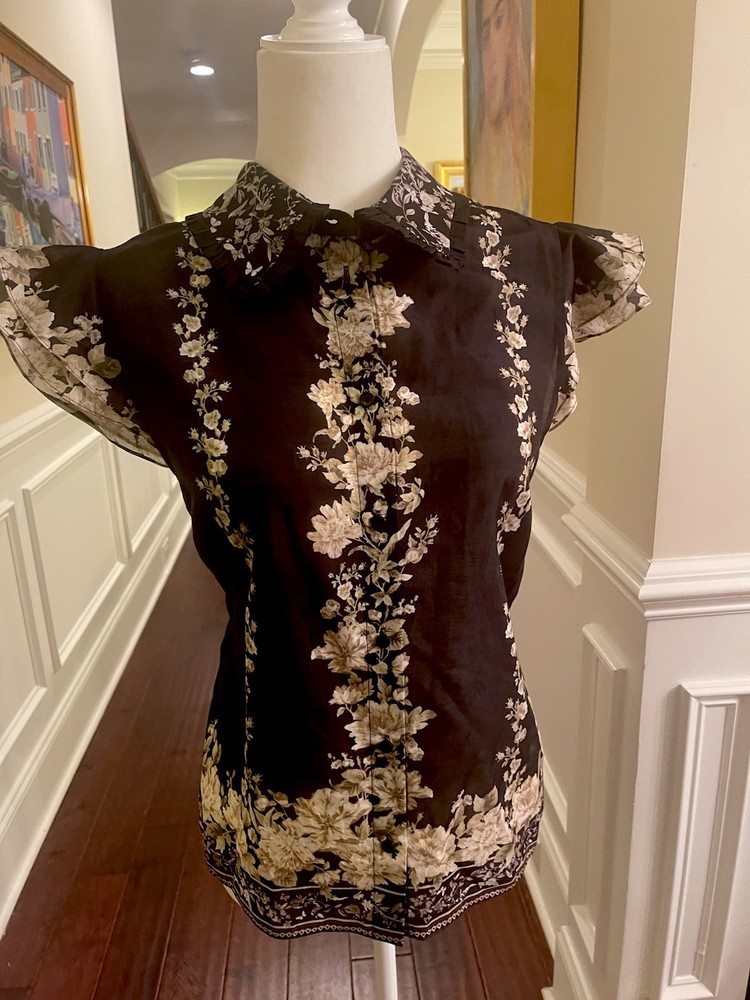 Alice + Olivia Free Falling Floral Martel Flutter Sleeve Blouse NWT Large